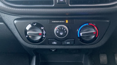 Hyundai i10 1.0 MPi SE Connect 5dr Petrol Hatchback